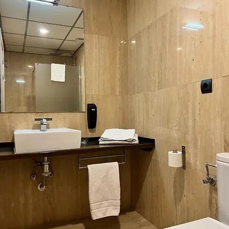 Vtz San Valero فندق سرقسطة